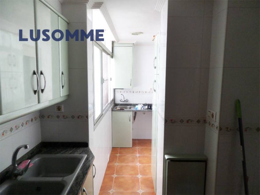 Descripción 478 - Piso en venta en Carrer Astúries, en Las Islas, la mejor zona de Puerto de Sagunto.

A 6 minutos a pie (500m) de la playa, con vistas al