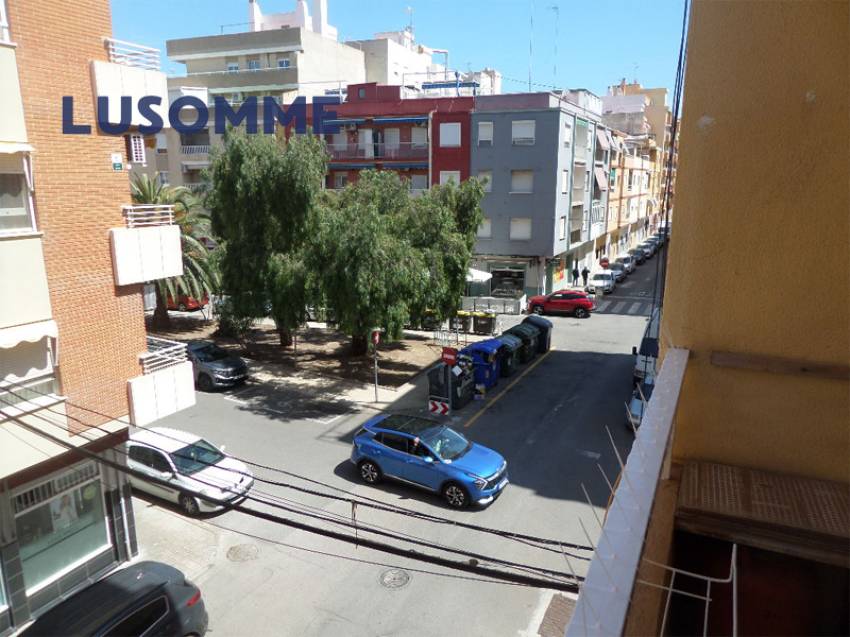 Descripción 478 - Piso en venta en Carrer Astúries, en Las Islas, la mejor zona de Puerto de Sagunto.

A 6 minutos a pie (500m) de la playa, con vistas al