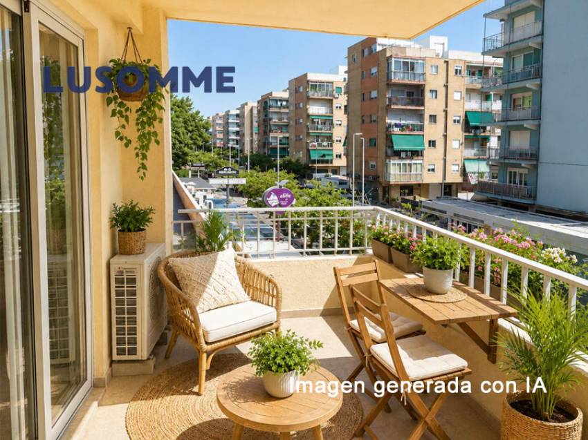 Descripción 472 - Sin comisión inmobiliaria.
Piso en venta en Carrer Caravel-les, La Pobla de Farnals.

Vivienda en primer piso, en edificio de 1975 con 